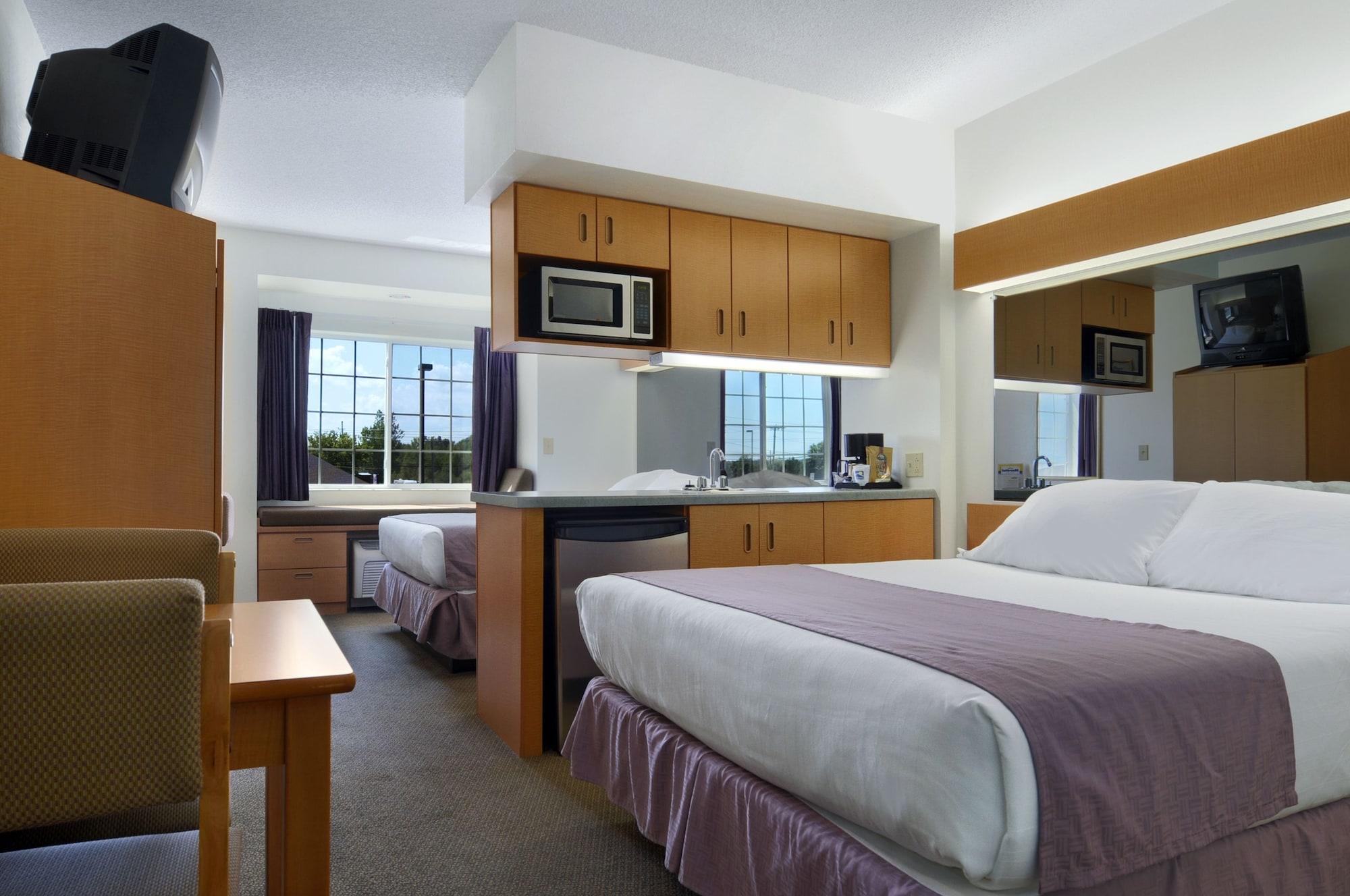Microtel Inn & Suites By Wyndham Plattsburgh  Kültér fotó