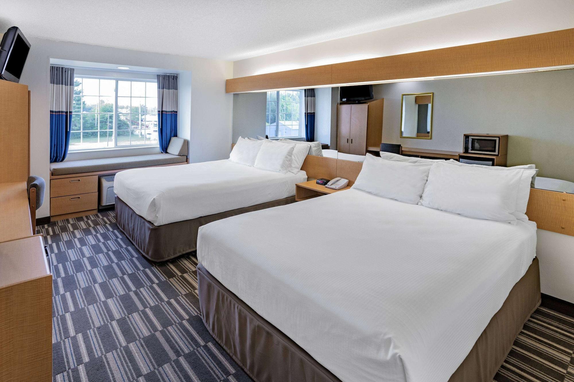 Microtel Inn & Suites By Wyndham Plattsburgh  Kültér fotó